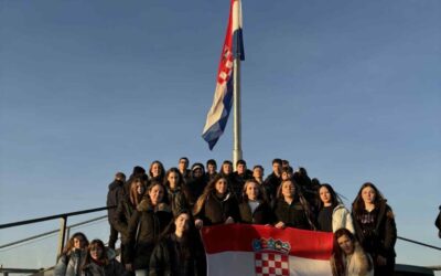 DVODNEVNI POSJET OSMIH RAZREDA VUKOVARU