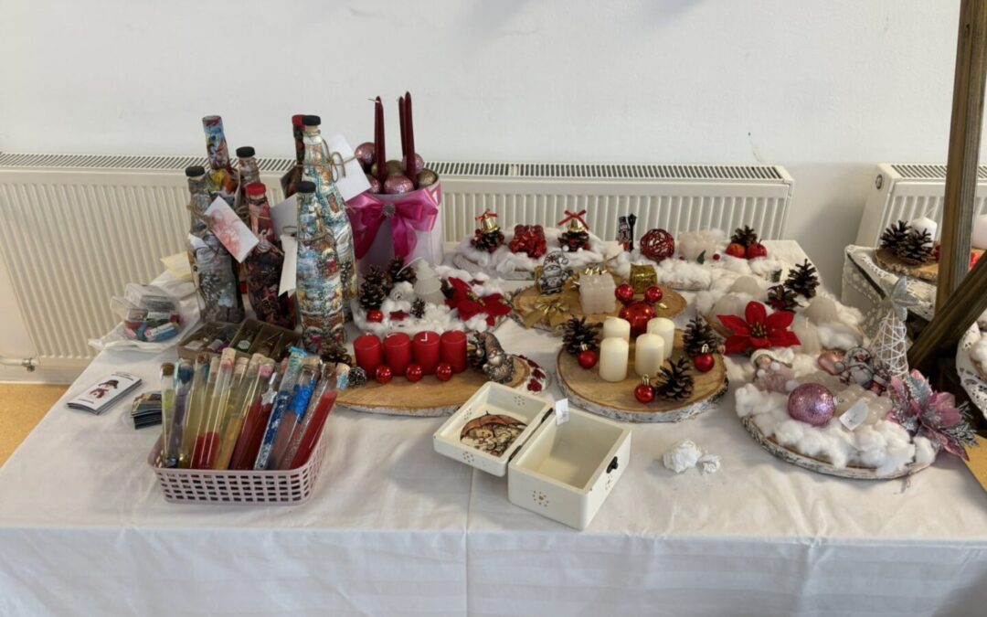 Božićna čarolija u našoj školi: učenici 7.a razreda domaćini sajma